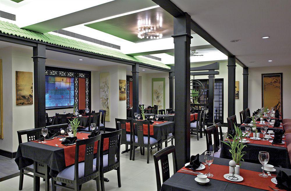 Best Western Plus Jalandhar Restoran fotoğraf